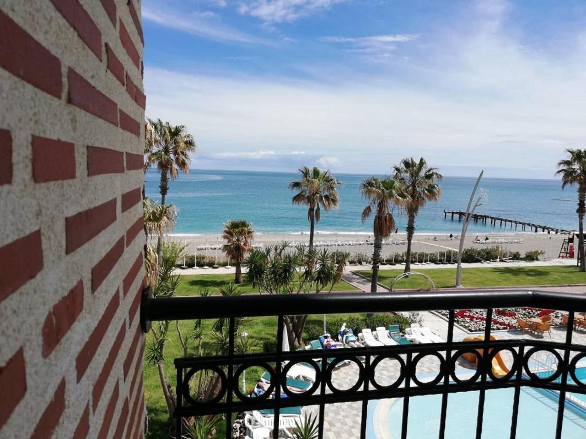 Labada Beach Hotel Çamyuva Eksteriør bilde